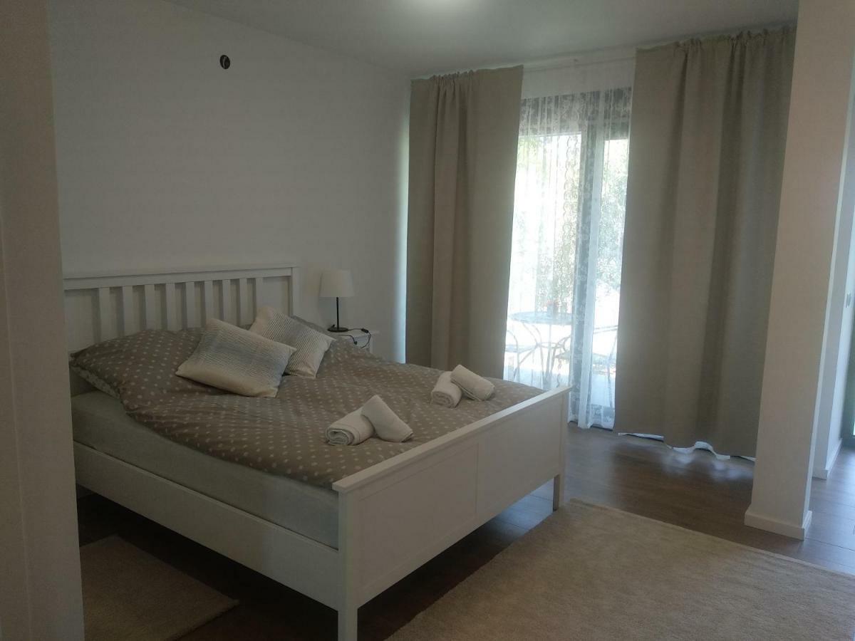 App Neno Hotel Murine ภายนอก รูปภาพ