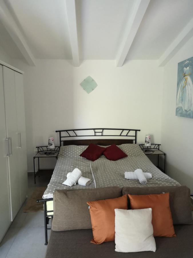 App Neno Hotel Murine ภายนอก รูปภาพ